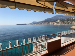 Una terrazza sul mare - Balzi Rossi, Ventimiglia